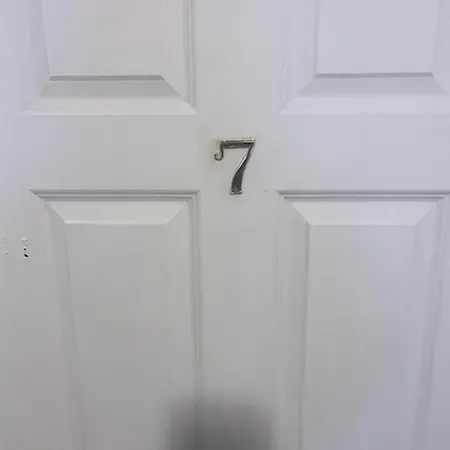 Dream Inn Llc Rm# 7